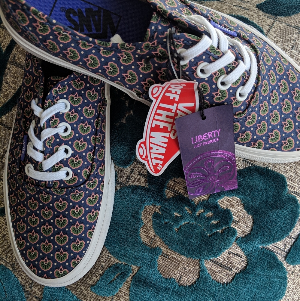 Vans Authentic- Liberty Floral